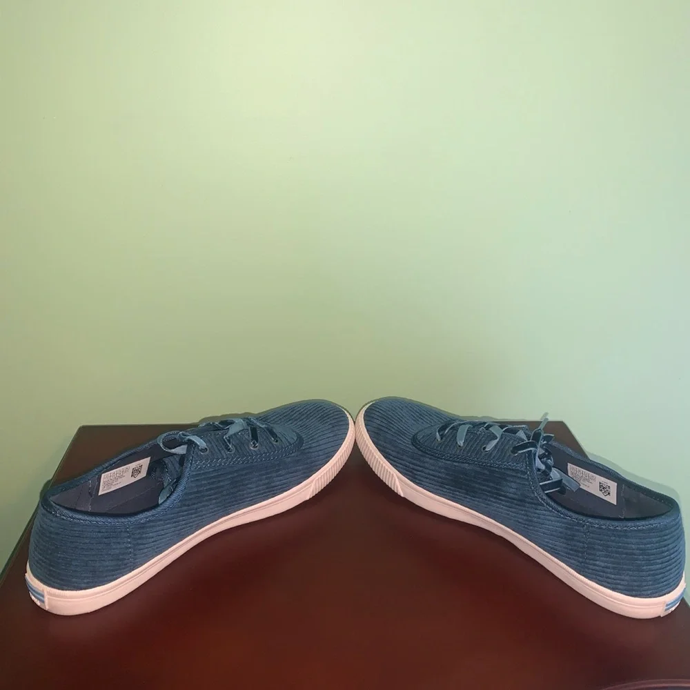 Tom's Teal Corduroy Comfort Sneakers Topanga Preppy Shoes Size 7.5 Velvet Blue